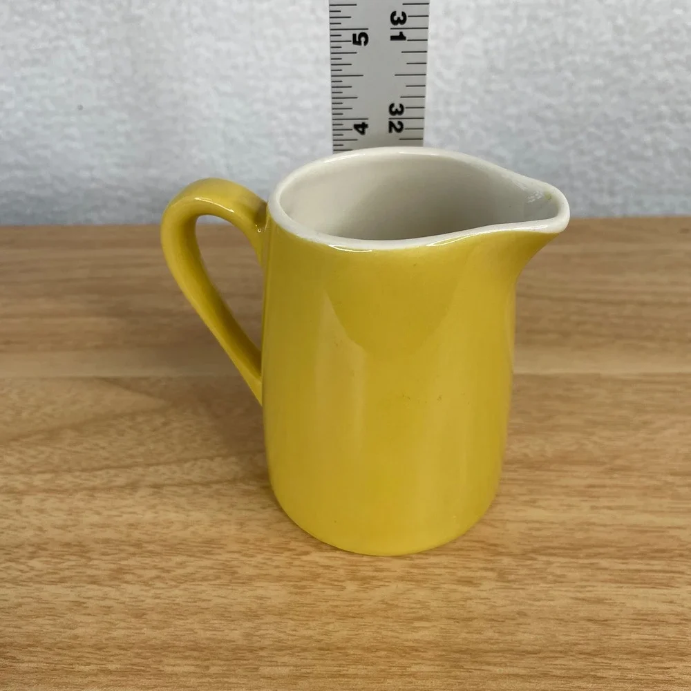 N/A vibrant yellow